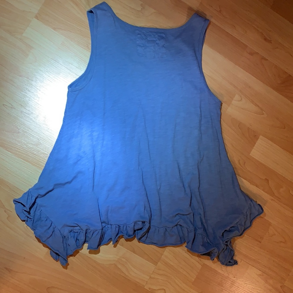 CUPIO Ruffle Tank - Picture 2 of 4